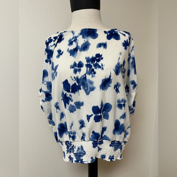 Michael Kors Blue and White blouse women’s size M - Picture 1 of 4